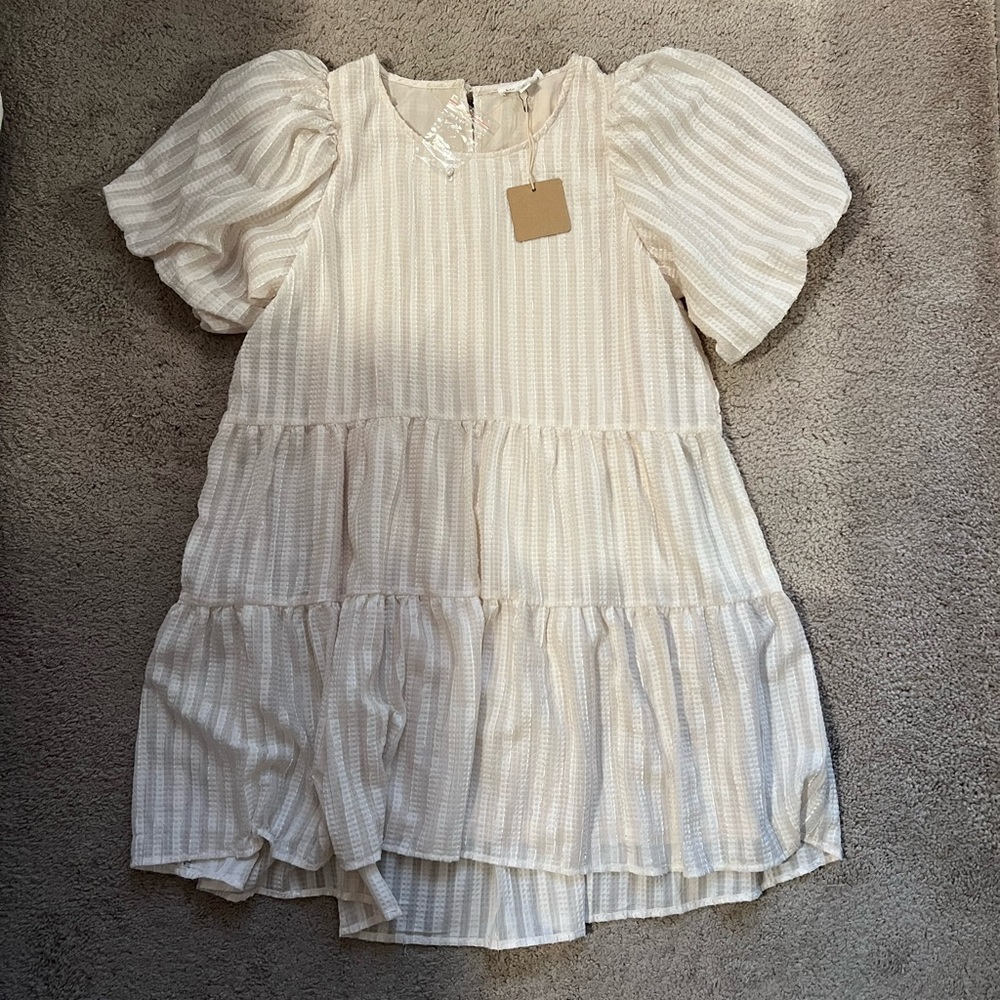 Blu Pepper Cream Tiered Puff Sleeve Dress